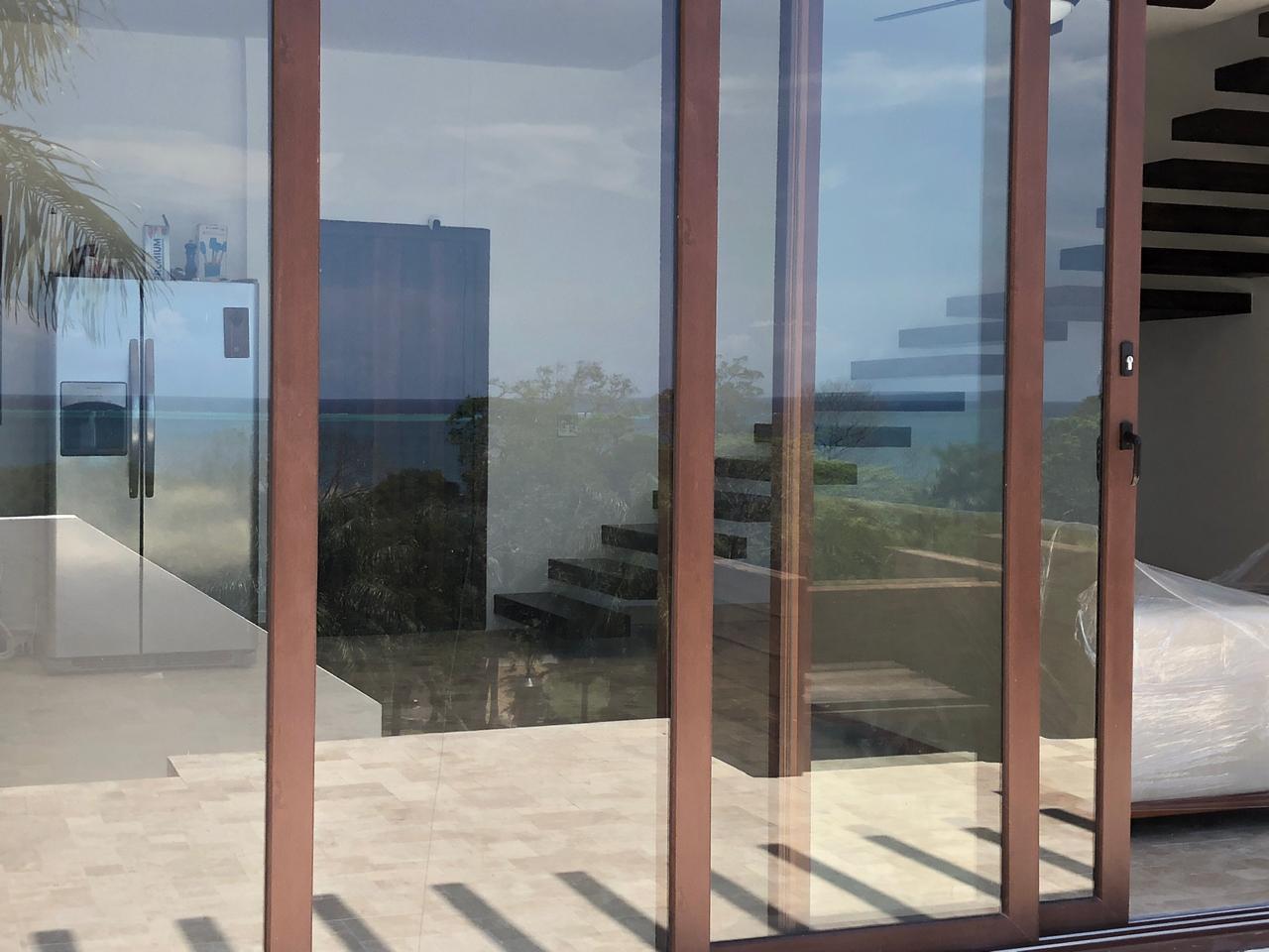 Foto de Construcción de casa de habitación en coral view.