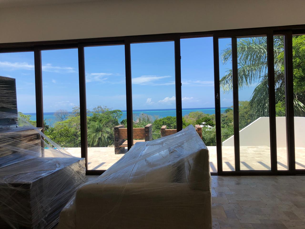 Foto de Construcción de casa de habitación en coral view.